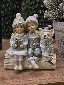 CRIANÇAS EM RESINA COM CACHORRO VERDE MENTA 11,5CM  - PRÉ VENDA 2025