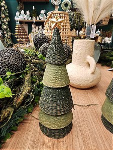 ÁRVORE EM RESINA TRABALHADA VERDE 30CM  - PRÉ VENDA 2025