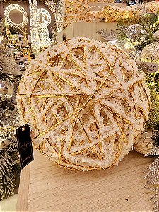 BOLA ARAMADA RATTAN BRANCO E CRÚ 30CM - PRÉ VENDA 2025