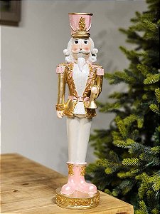 QUEBRA NOZES EM RESINA DOURADO COM ROSA 49CM