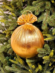 BOLA EM TECIDO METALIZADO OURO 12CM