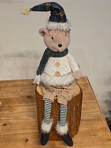URSO MENINO SENTADO COM CASACO TRICOT E CACHECOL 60CM