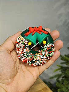 DONNUT COM SINOS NATALINO COM IMÃ