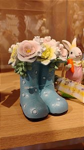 BOTA COM FLORES 12CM - PRÉ VENDA 2026