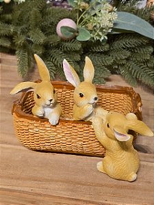 COELHO FILHOTE NA CESTA 20CM