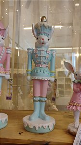 COELHO AZUL EM PÉ DOÇURAS 46CM - PRÉ VENDA 2026