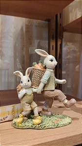 COELHO COM CESTO COM FILHOTE 17CM - PRÉ VENDA 2026