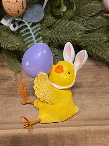 PINTINHO CARREGANDO OVO 10CM