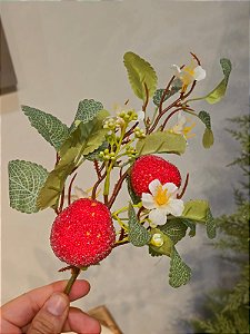 GALHO PICK COM MORANGO 37CM