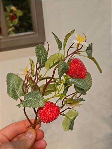 GALHO PICK COM MORANGO 24CM