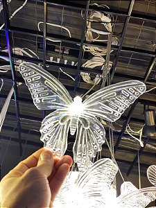 PENDENTE BORBOLETAS DE CRISTAL 10 BORBOLETAS WARM 20CM BIVOLT - PRÉ VENDA 2026