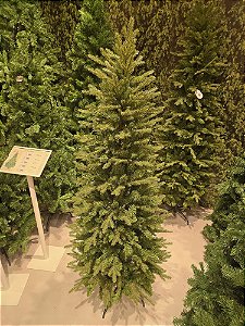 ÁRVORE PINHEIRO SLIM VERONA REALISTA 1,80CM 515 GALHOS - PRÉ VENDA 2026