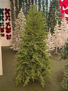 ÁRVORE PINHEIRO REALISTA AURORA 1,80CM 825 GALHOS - PRÉ VENDA 2026