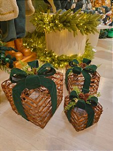 TRIO DE CAIXAS DE PRESENTE VERDE VELUDO COM LED - PRÉ VENDA 2026