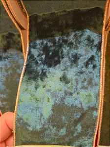 FITA ARAMADA VELUDO VERDE DUPLA FACE DOURADO 10CM X 9,14M - PRÉ VENDA 2026
