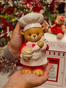 URSO CONFEITEIRO EM RESINA 18CM - PRÉ VENDA 2026