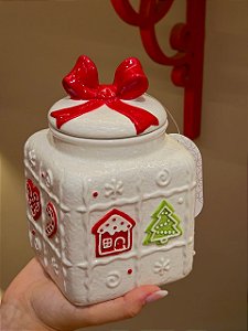 POTE COM TAMPA EM CERÂMICA BISCOITOS COM LAÇO 11CM - PRÉ VENDA 2026