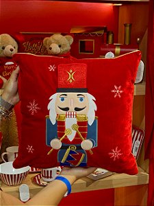 CAPA PARA ALMOFADA SOLDADO VELUDO 42CM - PRÉ VENDA 2026