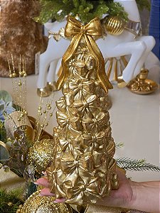 ÁRVORE EM RESINA COM LAÇOS DOURADO RESINA 28,5CM - PRÉ VENDA 2026