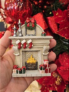 MINI LAREIRA NATALINA EM RESINA 11,4CM - PRÉ VENDA 2026