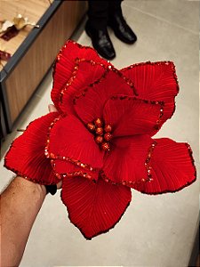 FLOR POINSETIA VERMELHA VELUDO COM BORDA GLITTER 25CM - PRÉ VENDA 2026