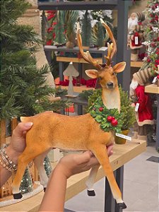 RENA EM PÉ MARROM COM AZEVINHO 44,5CM - PRÉ VENDA 2026