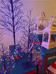 ÁRVORE FIO DE FADA COLORIDO 360 LEDS 8 FUNÇÕES 40CM - PRÉ VENDA 2026