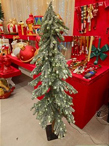 ÁRVORE PINHEIRO NEVADO 579 GALHOS 500 LEDS 1,50CM - PRÉ VENDA 2026