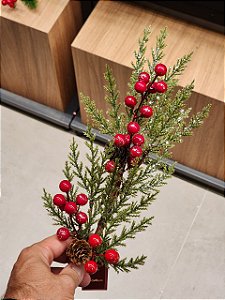 GALHO DECORATIVO BERRY 46CM - PRÉ VENDA 2026