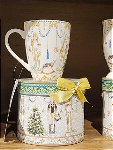 CANECA QUEBRA NOZES 340ML 10,5CM COM CAIXA DE PRESENTE - PRÉ VENDA 2026