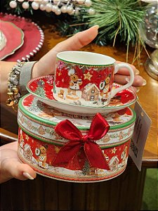 XÍCARA COM PIRES DECORADO GINGERBREAD COM CAIXA DE PRESENTE - PRÉ VENDA 2026