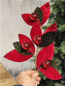 GALHO FOLHA VELUDO VERMELHO E VERDE COM BOLAS 60CM - PRÉ VENDA 2026