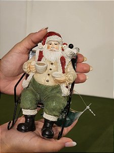 PAPAI NOEL FAZENDEIRO NA CADEIRA DE BALANÇO 15CM - PRÉ VENDA 2026