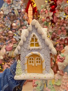 CASA GINGERBREAD EM RESINA CANDY 17,5CM - PRÉ VENDA 2026