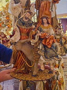 SAGRADA FAMÍLIA SACRA TERRACOTA E VERDE 43,1CM - PRÉ VENDA 2026