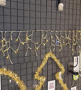 PISCA CASCATA 400 LEDS WARM 5MX25CM COM EMENDA USO INTERNO E EXTERNO BIVOLT - PRÉ VENDA 2026