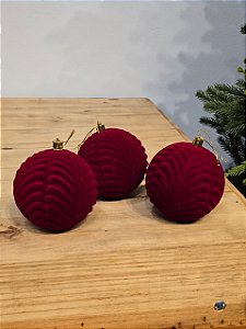 BOLA VELUDO VERMELHA ONDULADA 10CM COM 3 UNIDADES