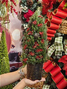 VASO COM GALHOS REALISTA COM BERRY E PINHA 45CM - PRÉ VENDA 2026