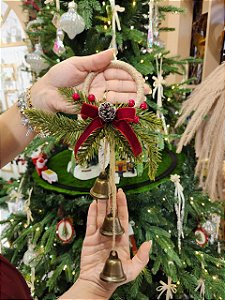 PENDENTE ARCO DECORADO COM SINOS 32CM - PRÉ VENDA 2026