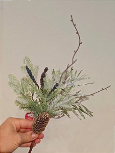GALHO DECORATIVO FOLHAGENS COM PINHA 40CM