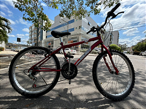BICICLETA ARO (24) MASCULINA COR VERMELHA C/MARCHA 18V MARCA WENDY USADA