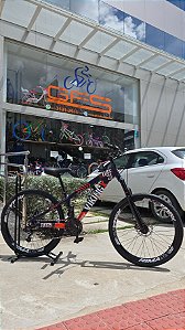 BICICLETA MTB FREERIDE ARO (26) VIKINGX TUFF 25 SHIMANO 21V FREIO DISC MECANICO QUADRO 13 (PP) COR ROXO/LARANJA