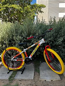 BICICLETA MTB FREERIDE ARO (26) PRO-X MANDRAKE KIT 21 VELOCIDADES FREIO DISC MECÂNICO COR BRANCO/VERMELHO