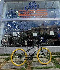 BICICLETA ARO (26) MASCULINA COR VERDE S/MARCHA MARCA ATTACK PNEU AMARELO