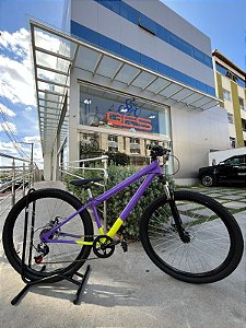 BICICLETA MTB ARO 29 TRACK 21V FREIO DISC MECÂNICO 15 (P) LILAS/AMARELO