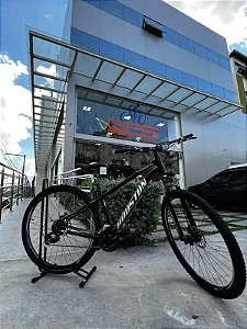 BICICLETA MTB ARO (29) HOUSTON KAMP CÂMBIO SHIMANO 21VELOCIDADES (3X7) FREIO DISC MECÂNICO TAMANHO 17 (M) PRETA/CINZA