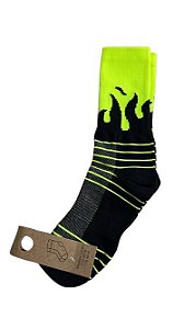 MEIA CICLISMO CANO MEDIO CHAMAS PRETO/AMARELO NEON