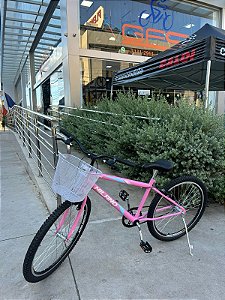 BICICLETA ARO (26) FEMININA COR ROSA CLARO SEM MARCHA MARCA MILANO QUADRO REBAIXADO COM CESTA