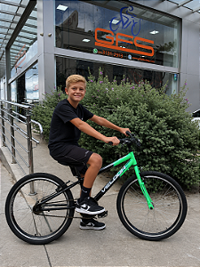 BICICLETA ARO (24) MASCULINA COR PRETO/VERDE S/MARCHA FREIO V-BRAKE MARCA VELOOH