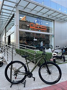 BICICLETA MTB ARO (29) VELOOH START 21 VELOCIDADES FREIO A DISCO MECÂNICO TAMANHO 15 (P) COR VERDE MILITAR